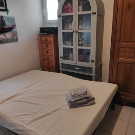 Casa de Férias Maison Toute Equipee, 8 Couchages, Piscine Hors-sol