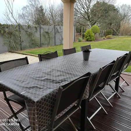 Casa de Férias Maison Toute Equipee, 8 Couchages, Piscine Hors-sol *