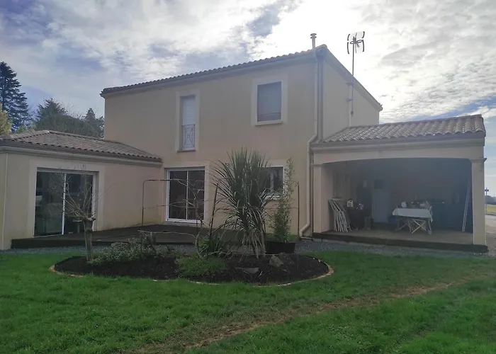 Maison Toute Equipee, 8 Couchages, Piscine Hors-sol