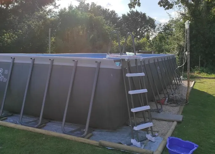 Vakantiehuis Maison Toute Equipee, 8 Couchages, Piscine Hors-sol Cheffois