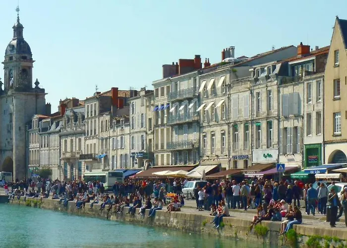 Maison Toute Equipee, 8 Couchages, Piscine Hors-sol Vakantiehuis *